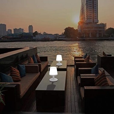 Light To Go Lámpara