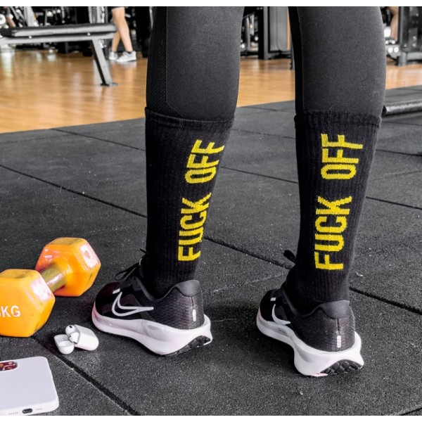 Calcetines Unisex “Fuck off" negro y amarillo