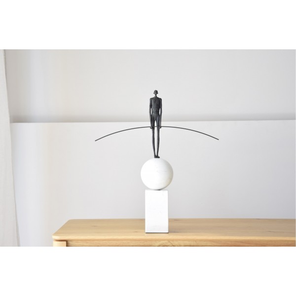 Escultura Funanbulista